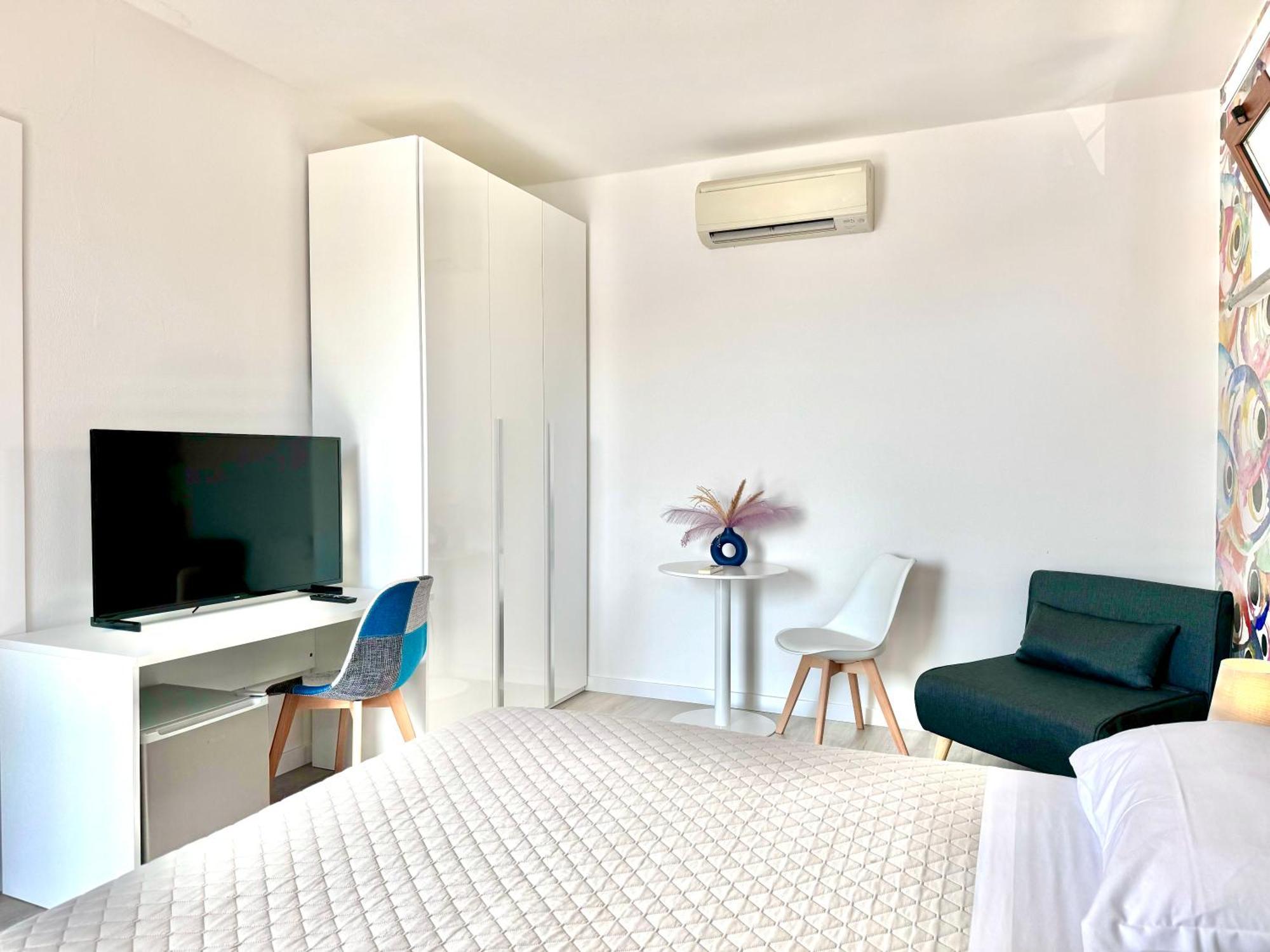 Mirage Rooms & Apartments 포르토베네레 외부 사진