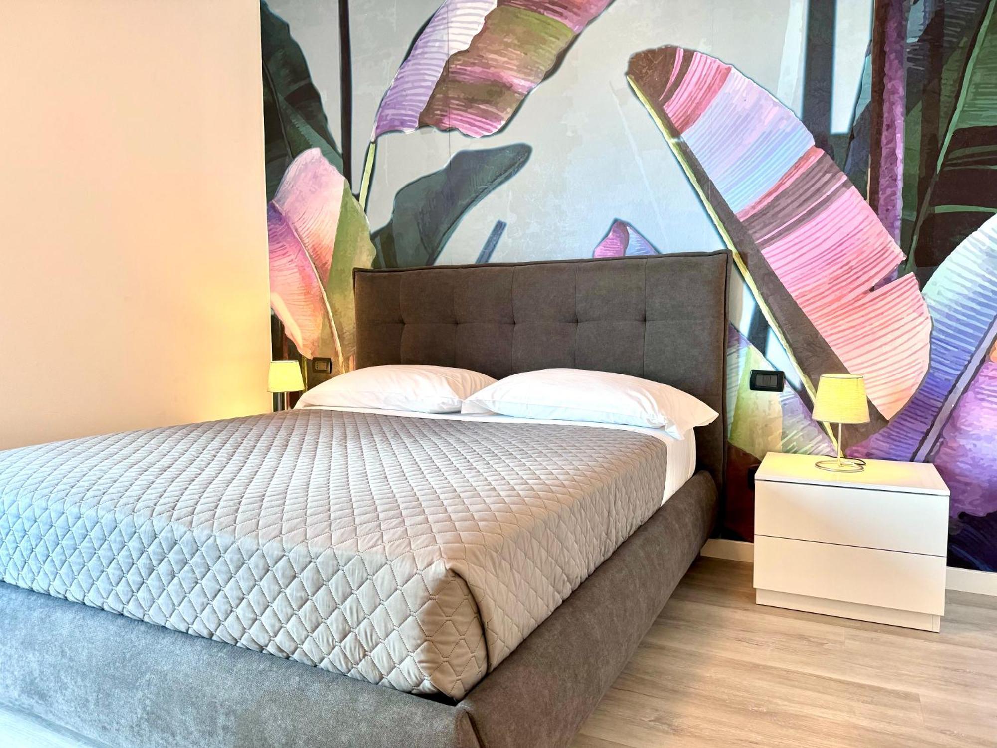 Mirage Rooms & Apartments 포르토베네레 외부 사진