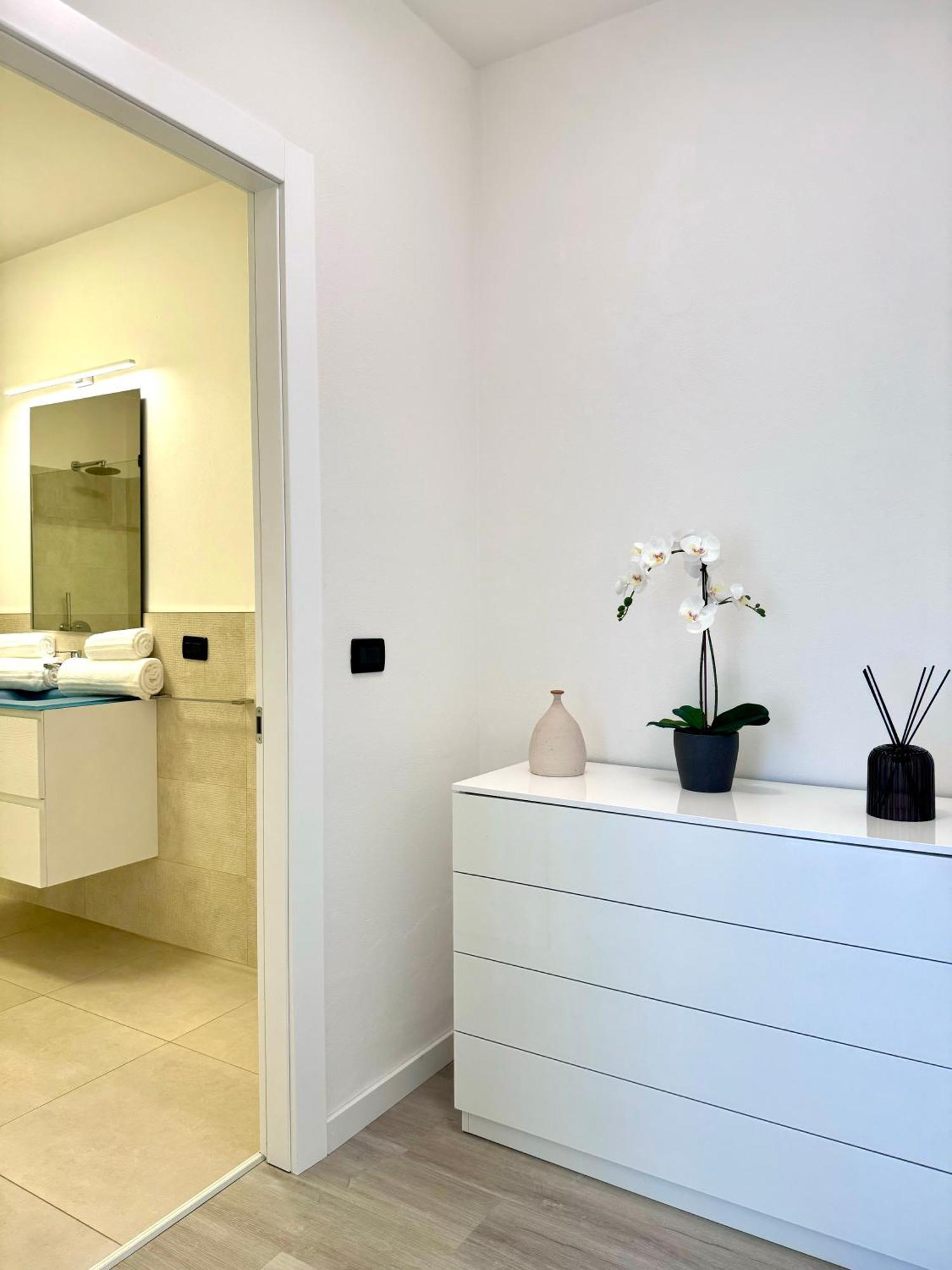 Mirage Rooms & Apartments 포르토베네레 외부 사진